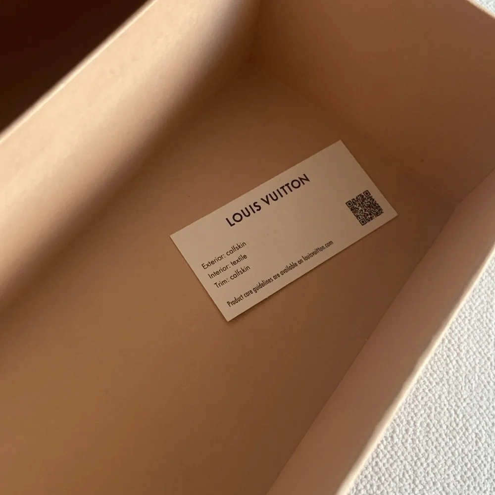 Louis Vuitton pull box new 7x2,85x3,6